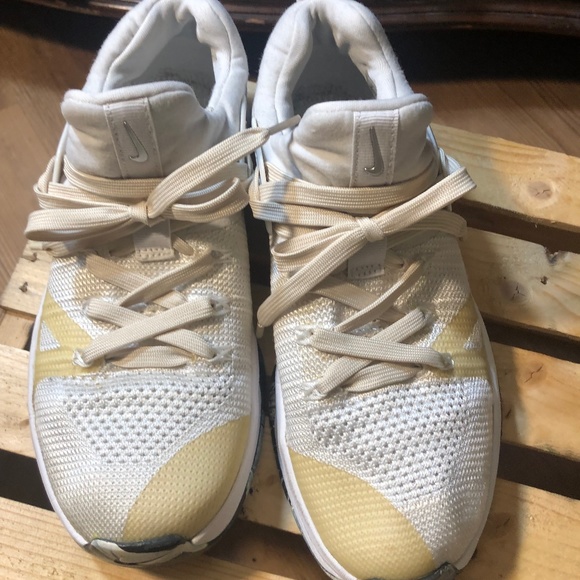 Nike Metcon Crosstrainers - Picture 1 of 8